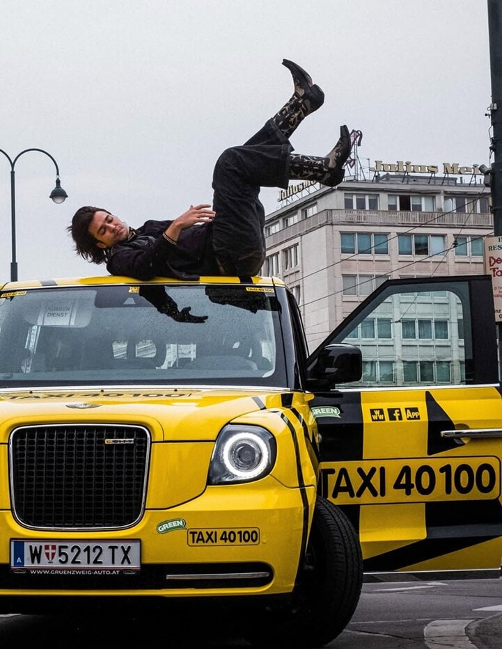 Taxi 40100: Content production